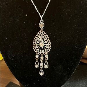 Elegant Silver Teardrop Pendant Necklace